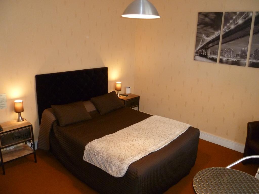 Hotel La Residence Villeneuve-sur-Lot Room photo