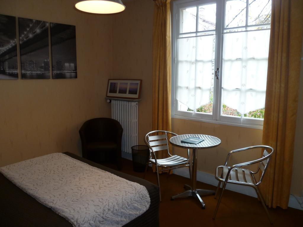 Hotel La Residence Villeneuve-sur-Lot Room photo